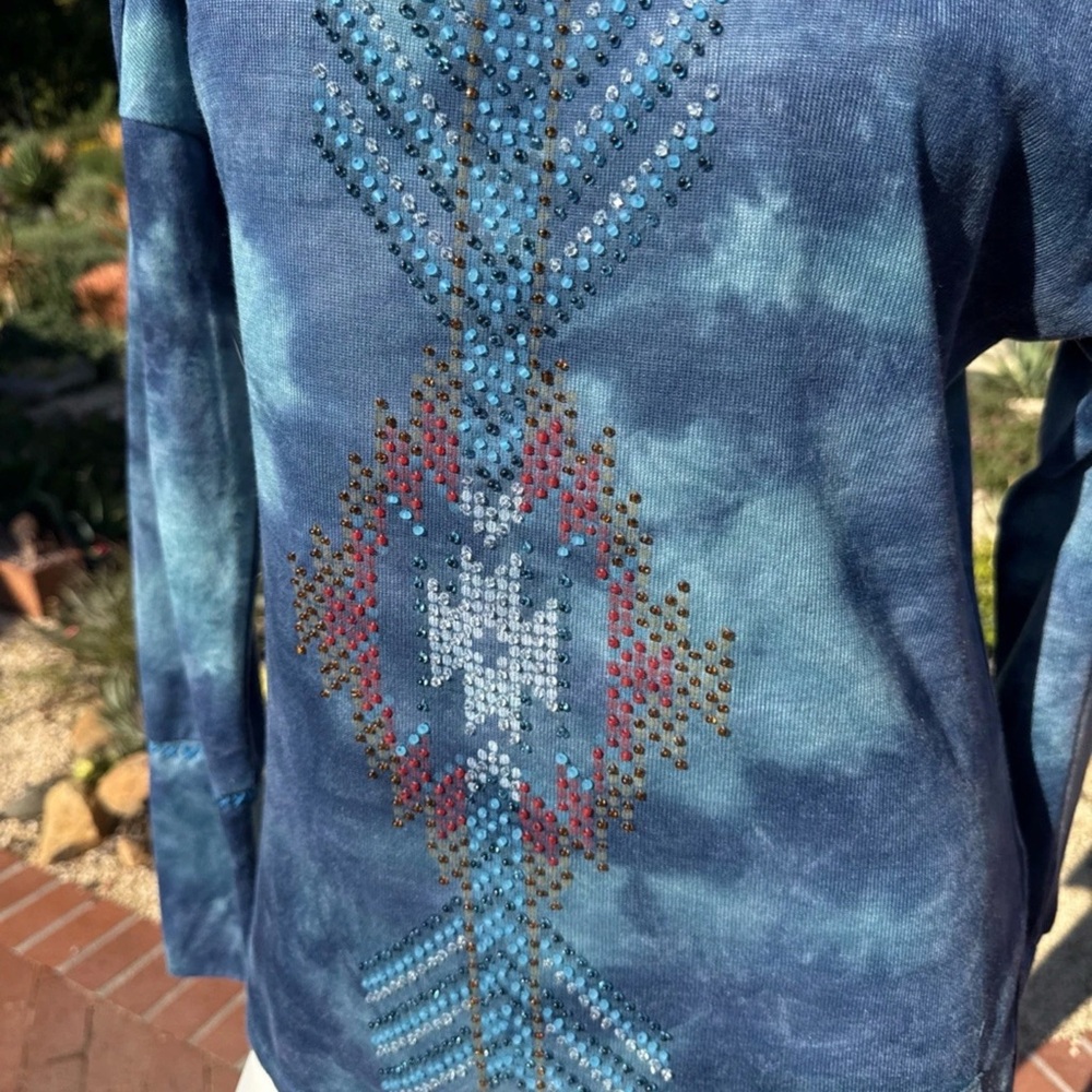 Double D Ranch Blue Tie-Dye Aztec Studded Long Sleeve Top M - Picture 2 of 7